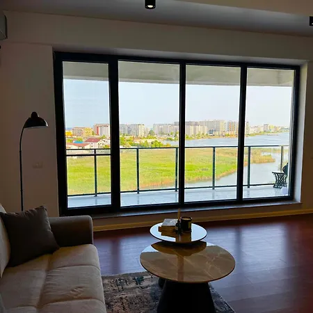 2 Cu View Superb , Mamaia Nord 公寓 那沃达利